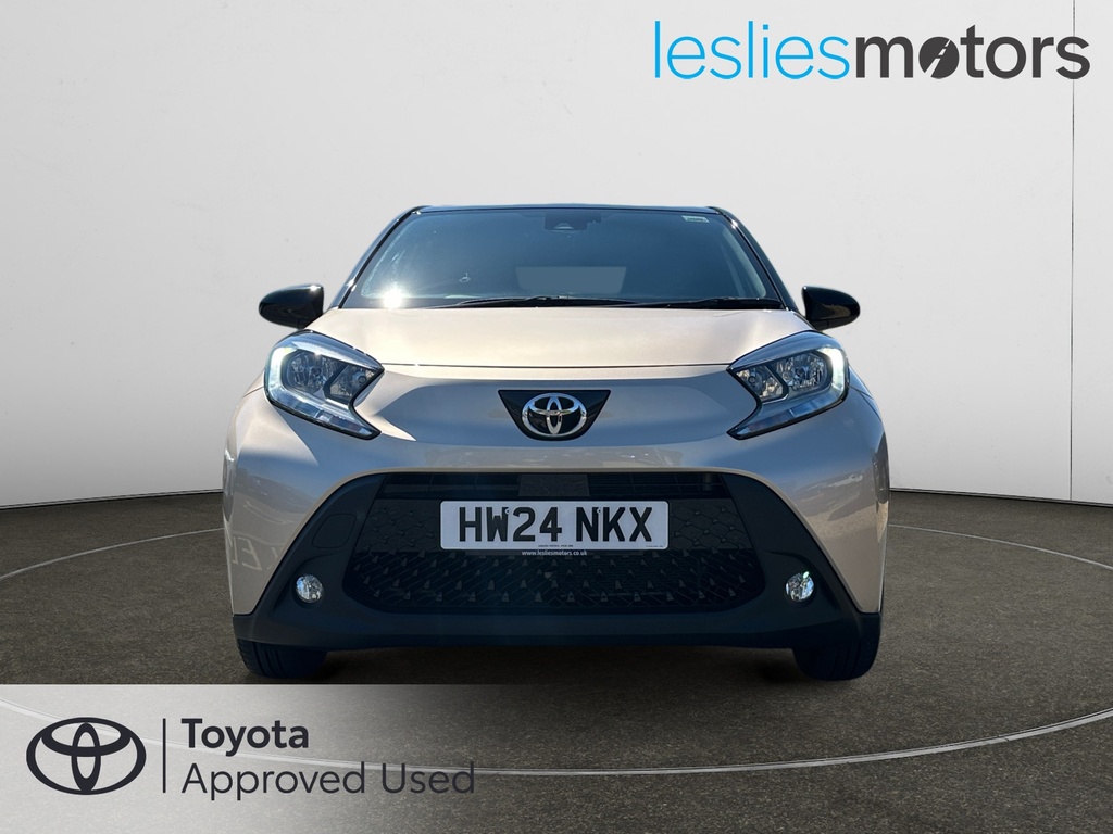 Toyota Aygo X 1.0 Vvt-i Edge HW24NKX Beige #2
