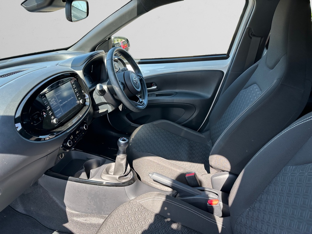 Toyota Aygo X 1.0 Vvt-i Edge HW23OFK White #5
