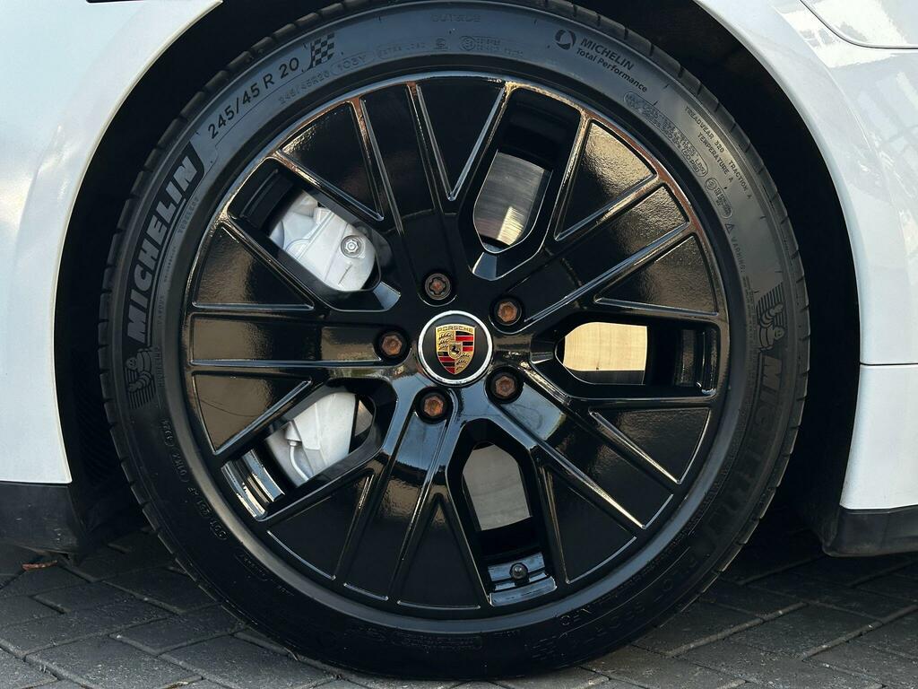 Porsche Taycan Performance Plus 93.4Kwh Turbo 4Wd NK20WBL White #3