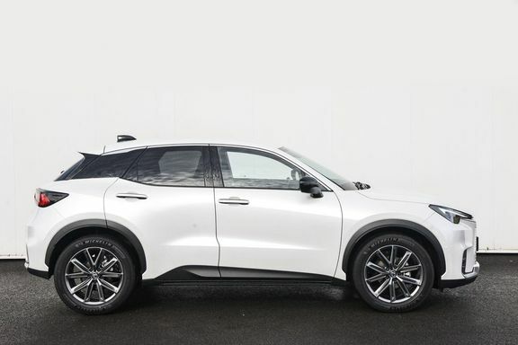 Lexus LBX Takumi White #5