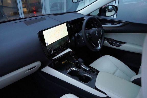 Lexus NX Nx450h Premium Plus Pan RE75ZHM #2