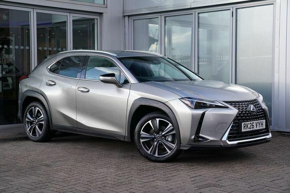 Lexus UX Premium Plus Silver