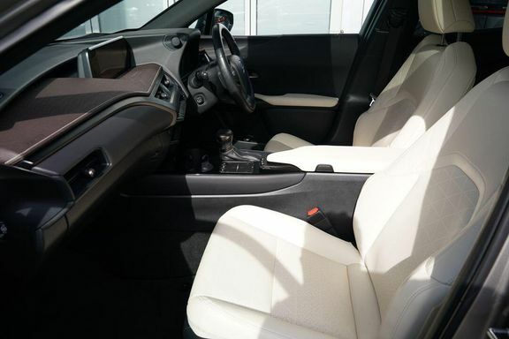 Lexus UX Takumi AK22LKC Silver #6