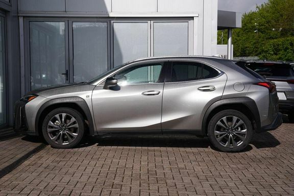 Lexus UX F Sport Design GX25ZKM Silver #3