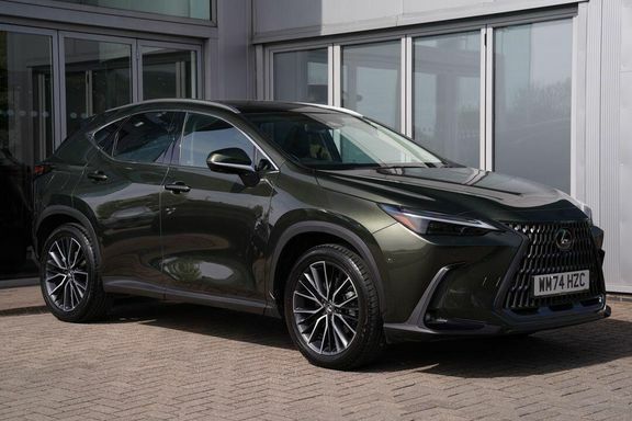 Lexus NX Nx450h Takumi WM74HZC Green