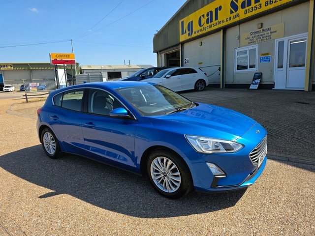 Ford Focus Ecoboost Titanium Hatchback HG19VYL Blue #3