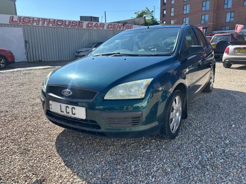 Ford Focus LX 16V.. Cream   #4
