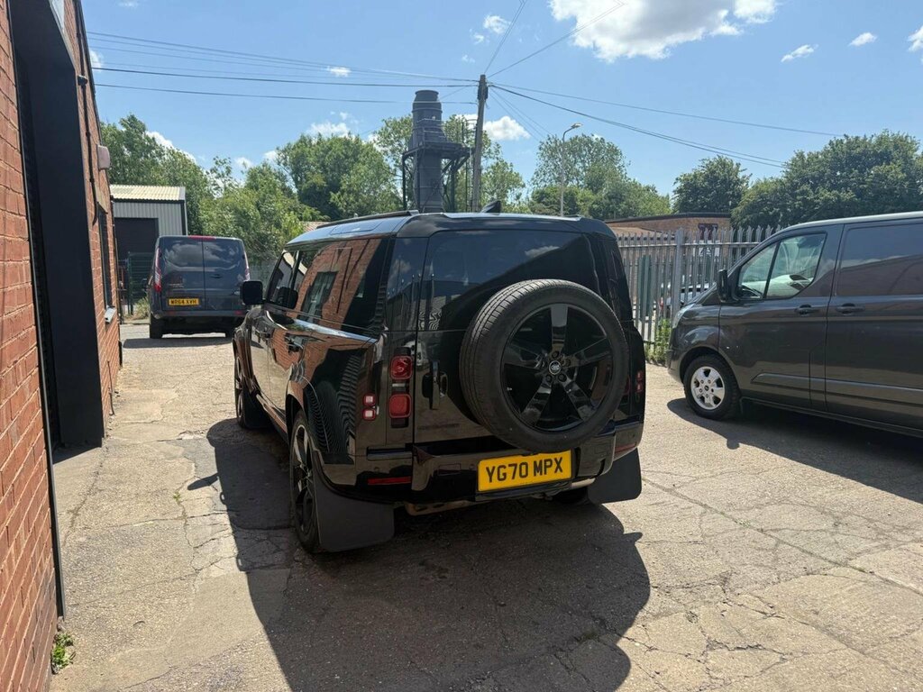 Land Rover Defender 110 2.0 Sd4 Se 4Wd Euro 6 Ss YG70MPX Black #3