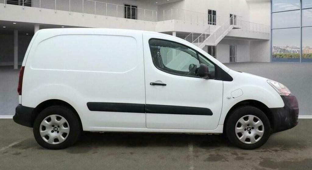Peugeot E-Partner Se Panel Van 6Dr L1 636 164 G White #11