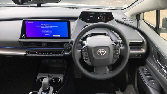 Toyota Prius Design Silver #6