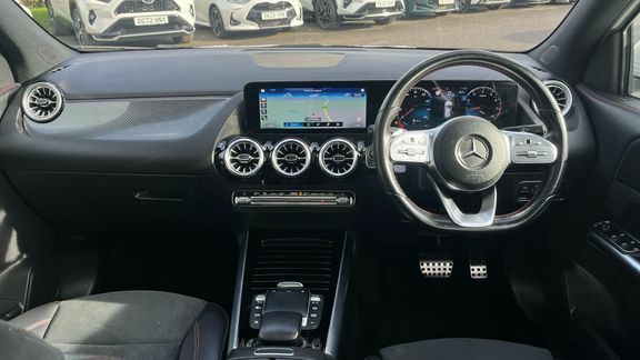 Mercedes-Benz GLA Class 1.3 Gla180 Amg Line Premium Plus 7G-dct Euro 6 LS22ZKF White #5