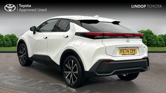 Toyota C-Hr Design 1.8 Fwd Hybrid FE74ZPF White #4