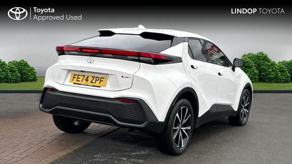 Toyota C-Hr Design 1.8 Fwd Hybrid FE74ZPF White #2