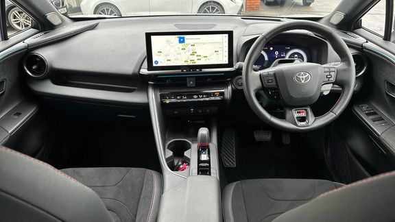 Toyota C-Hr Gr Sport 2.0 Fwd Phev, Safe Pp CX25KCA Grey #5