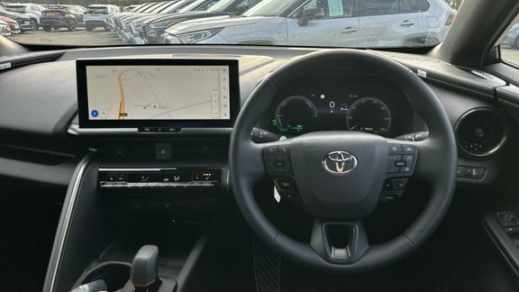 Toyota C-Hr Design 2.0 Phev DG75YDJ White #6