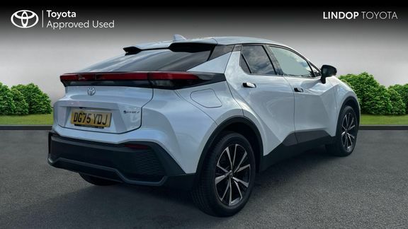 Toyota C-Hr Design 2.0 Phev DG75YDJ White #2