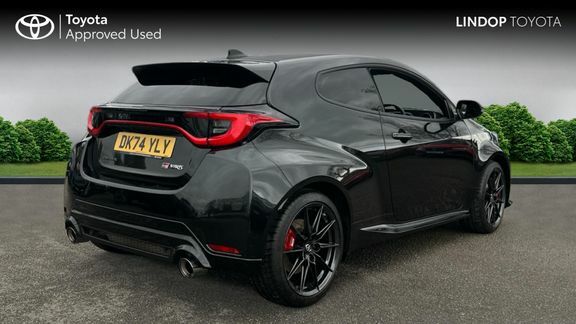 Toyota Yaris 1.6 Turbo Black #2