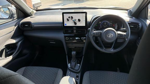 Toyota Yaris Cross Design Fwd FL25XHG Silver #5