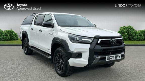Toyota HILUX Invincible X Dc 2.8D White