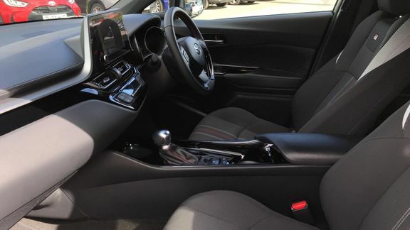 Toyota C-Hr Gr Sport 1.8 DE23CNU White #5
