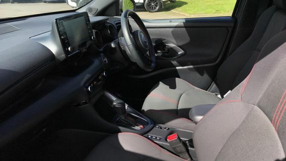Toyota Yaris Gr Sport City DC23VLL Grey #5