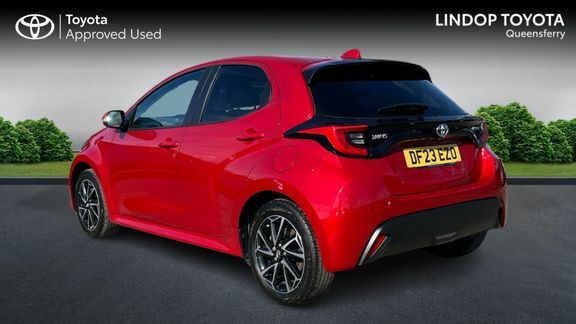 Toyota Yaris Design DF23EZO Red #4