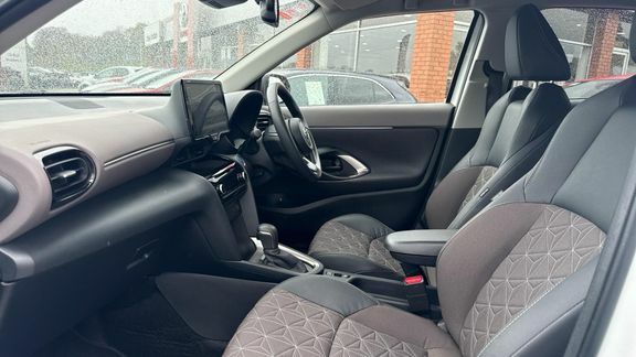 Toyota Yaris Cross 1.5 Vvt-h Excel E-cvt Euro 6 Ss White #5