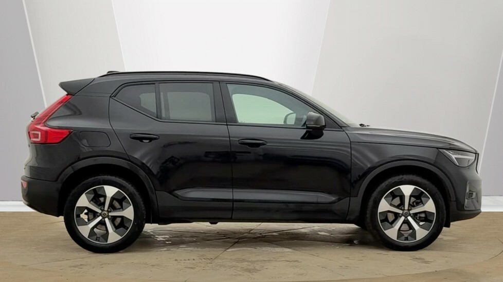 Volvo XC40 Plus, B4 Mild Hybrid, Dark OY75UVM Black #4