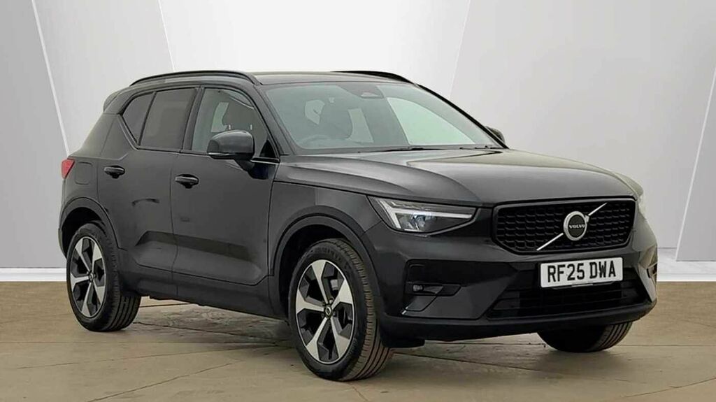 Volvo XC40 Plus, B3 Mild Hybrid, Tinted Windows - Pow Black