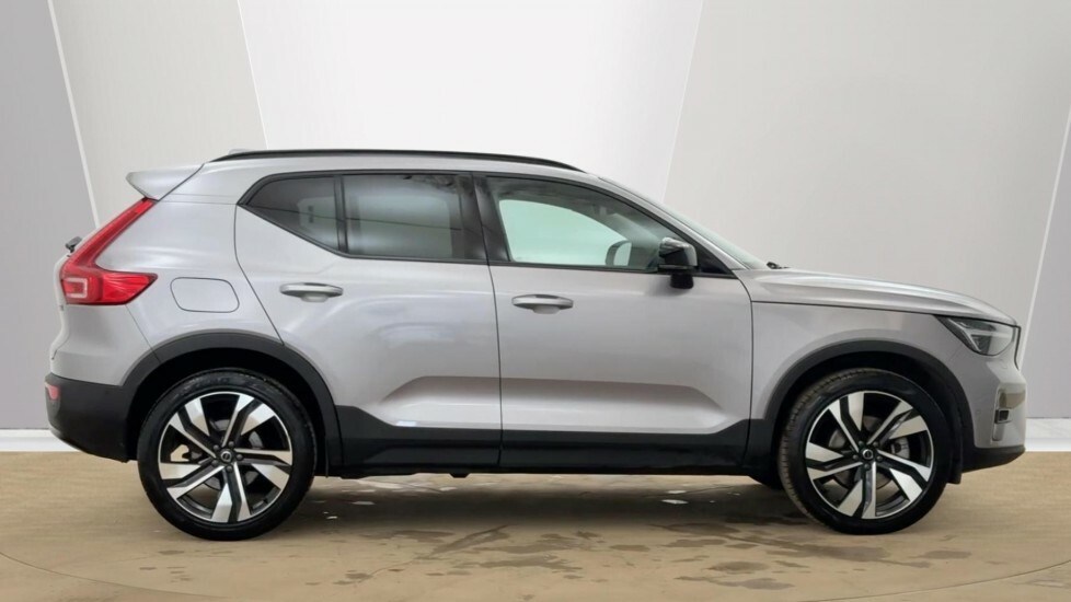 Volvo XC40 Ultra, B4 Mild Hybrid, Dark RF25FYO Silver #4