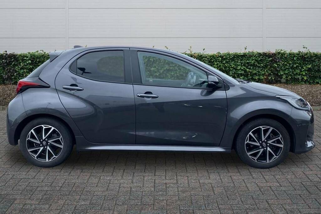 Toyota Yaris 1.5 Hybrid Design Cvt WM73NWG  #5