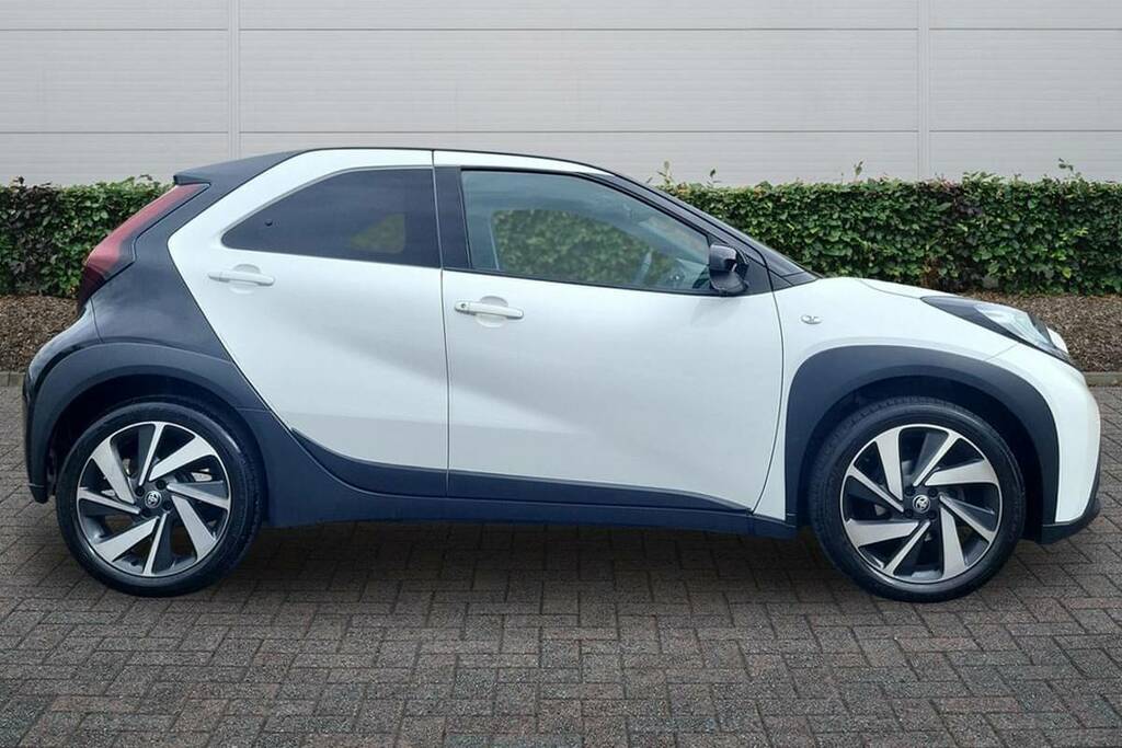 Toyota Aygo X 1.0 Vvt-i Edge KR73ZYC White #5