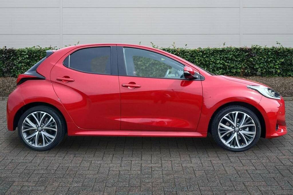 Toyota Yaris 1.5 Hybrid Excel Cvt KV24NLD Red #5