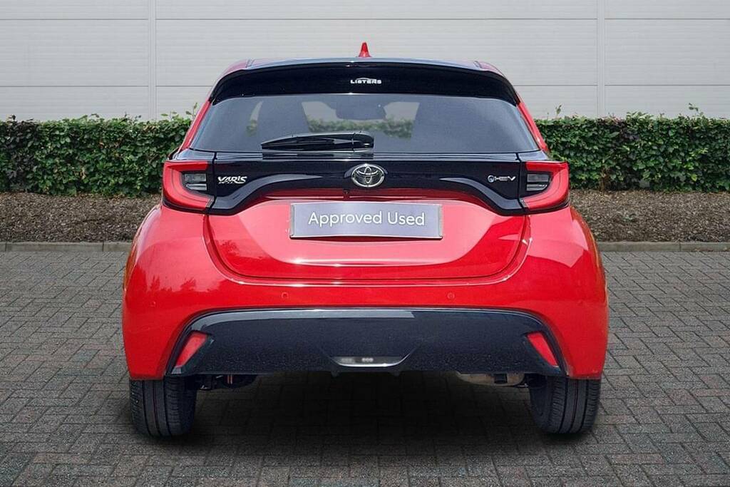 Toyota Yaris 1.5 Hybrid Excel Cvt KV24NLD Red #4