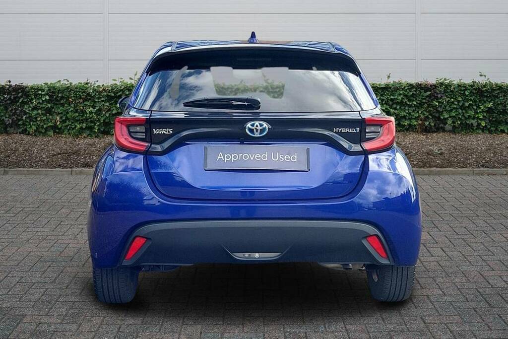 Toyota Yaris 1.5 Hybrid Design Cvt BM23NFR Blue #4