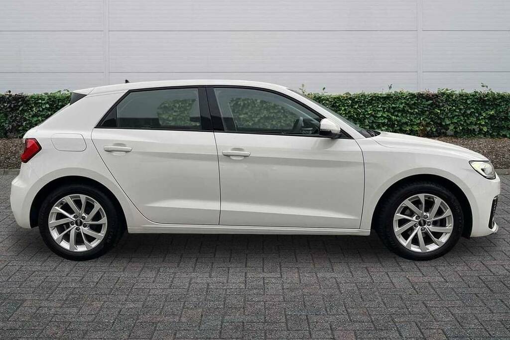 Audi A1 25 Tfsi Sport BT74SZD White #4