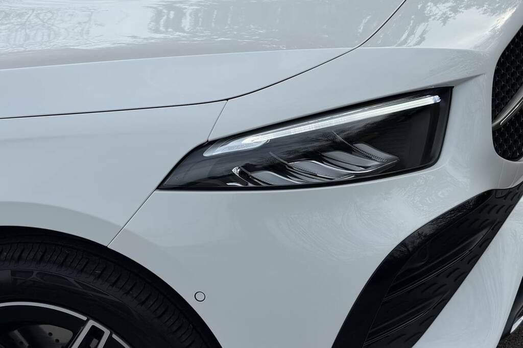 Mercedes-Benz A Class A250e Amg Line Executive White #5