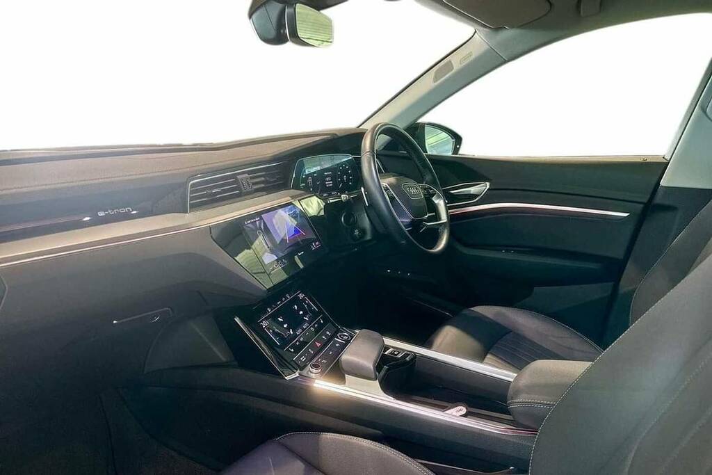 Audi Q8 e tron 300Kw 55 Quattro 114Kwh Sport SL24AZN Black #2