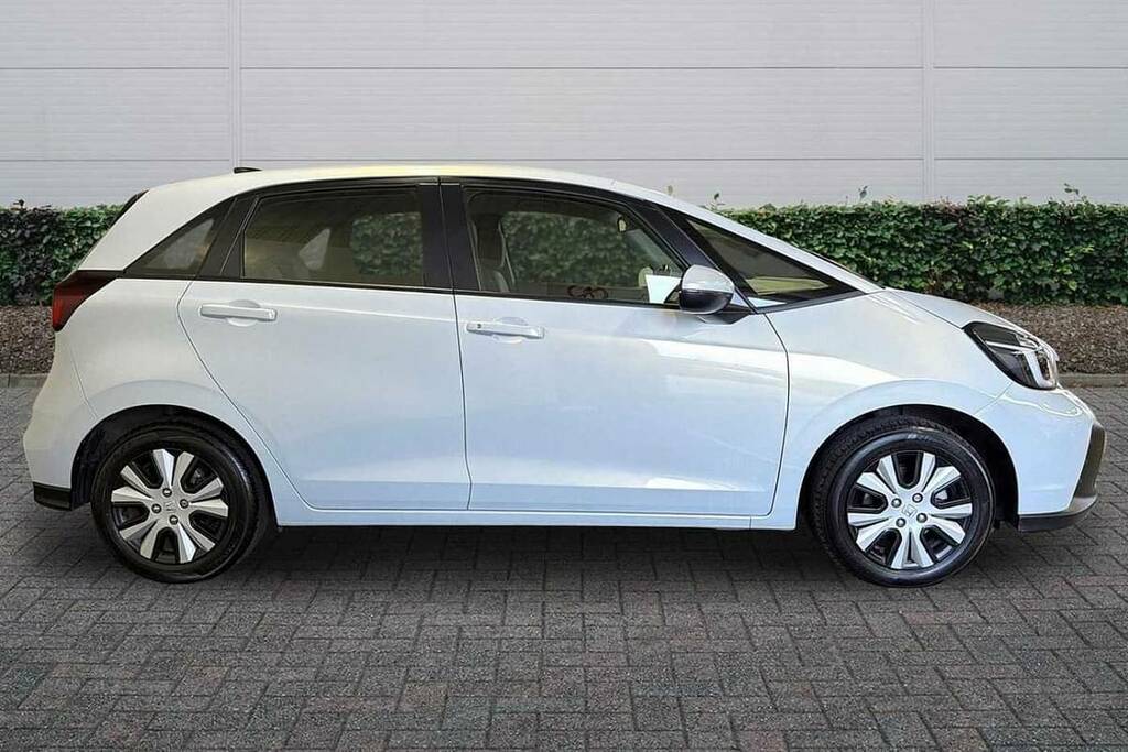 Honda Jazz 1.5 I-mmd Hybrid Elegance Ecvt VX24PZZ White #4