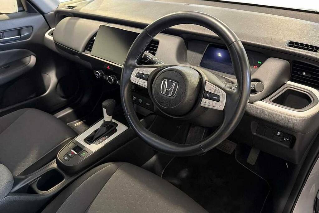 Honda Jazz 1.5 I-mmd Hybrid Elegance Ecvt VX24PZZ White #6
