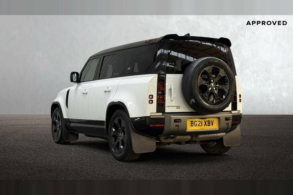 Land Rover Defender 110 3.0 D300 X-dynamic Hse 110 BG21XBV White #2
