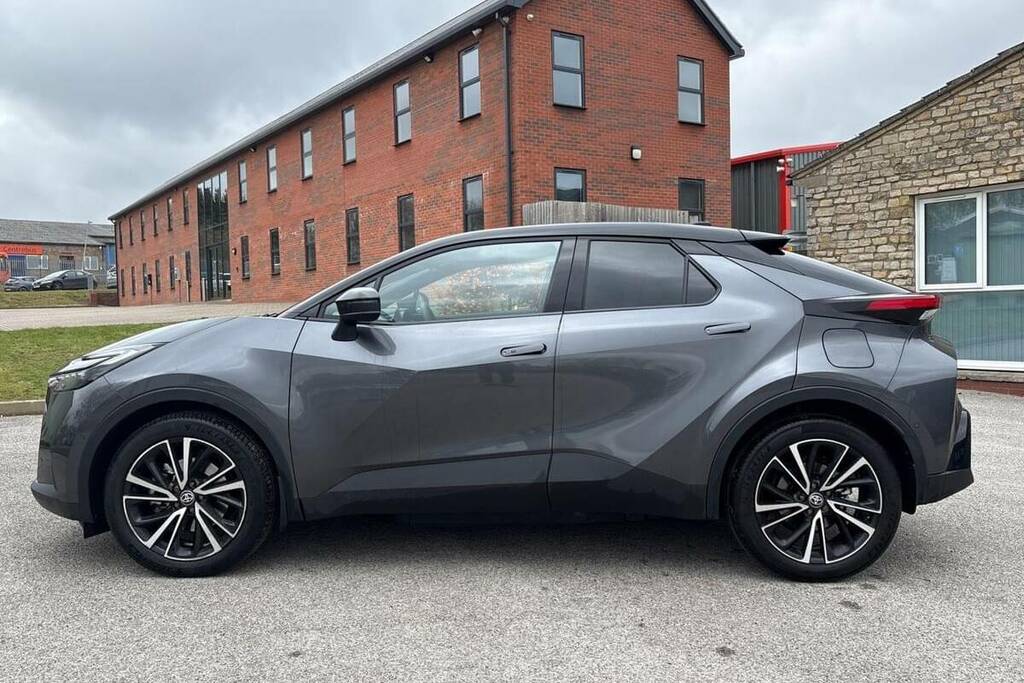 Toyota C-Hr 2.0 Phev Excel Cvt FV75KZR Grey #3