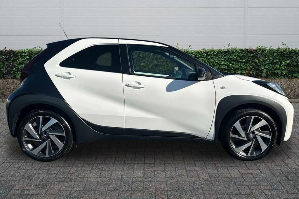 Toyota Aygo X 1.0 Vvt-i Edge BJ24WXM White #5