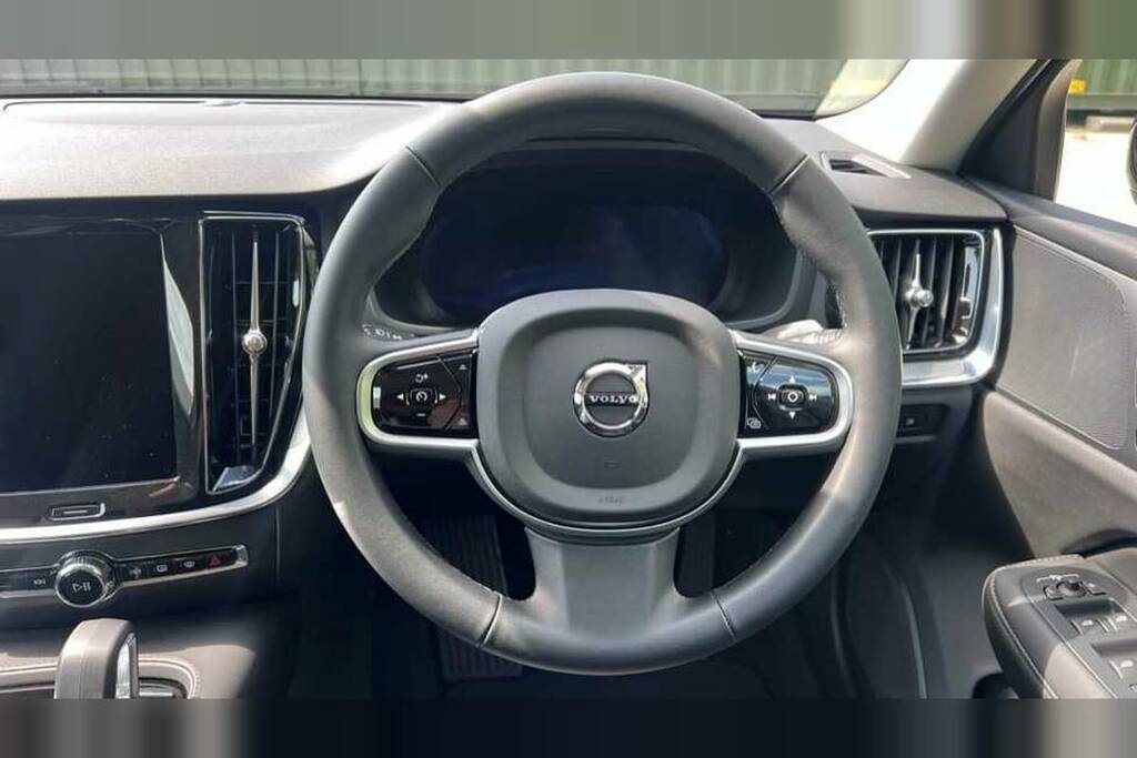 Volvo V60 2.0 T6 350 Phev Plus Dark Awd #6