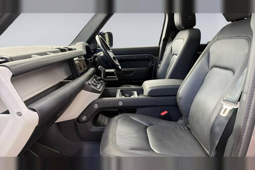 Land Rover Defender 110 3.0 D250 X-dynamic Se 110 7 Seat SN74VWM Grey #3