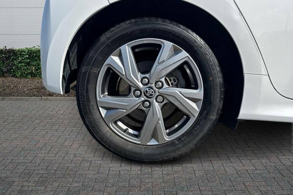 Toyota Yaris 1.5 Hybrid Icon Cvt WV74XTR White #6