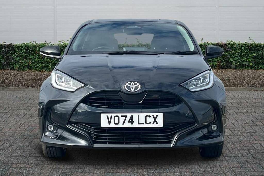 Toyota Yaris 1.5 Hybrid Design Cvt VO74LCX Black #3