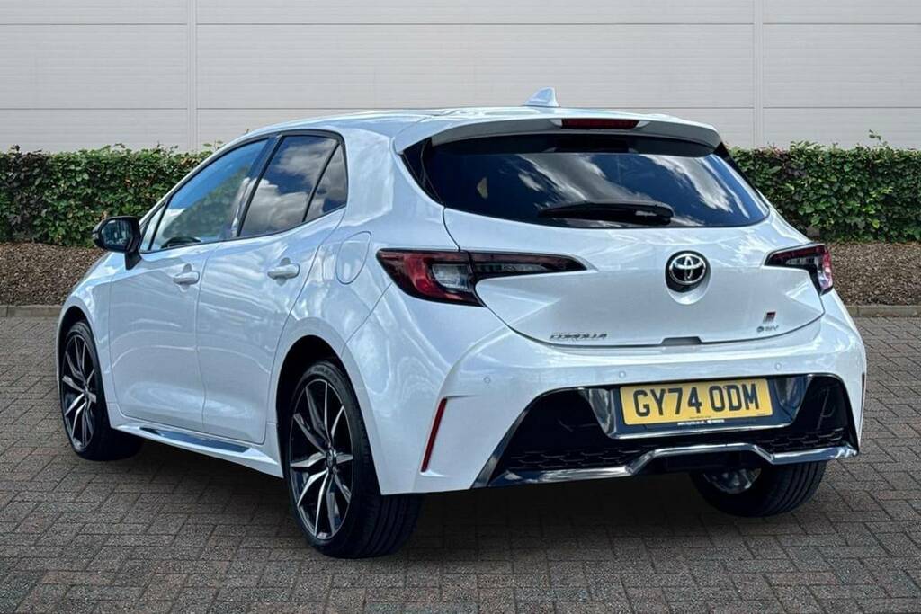 Toyota Corolla 1.8 Hybrid Gr Sport Cvt White #2