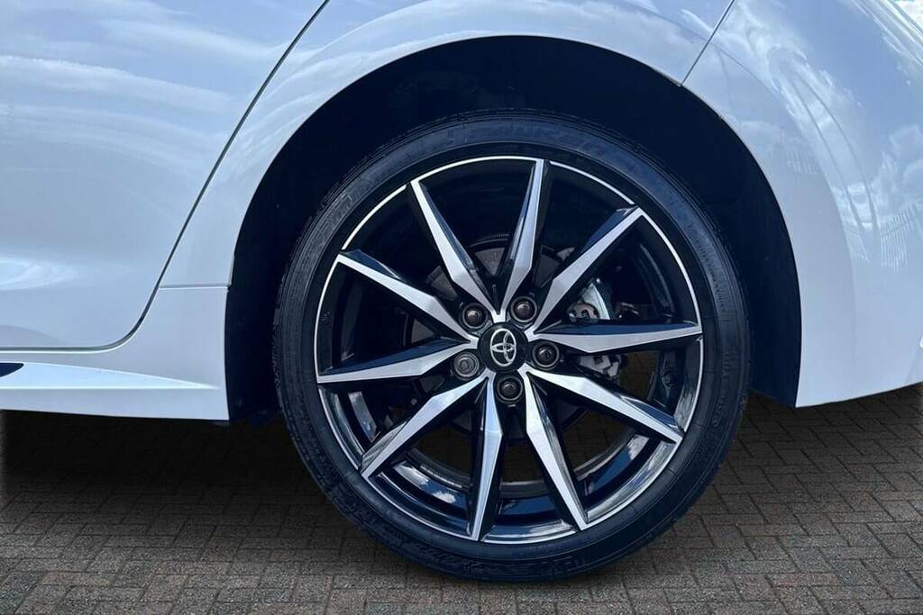 Toyota Corolla 1.8 Hybrid Gr Sport Cvt White #6