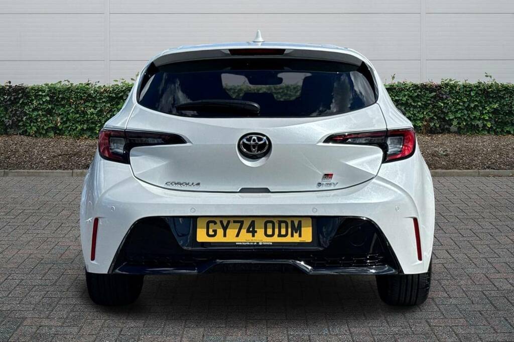 Toyota Corolla 1.8 Hybrid Gr Sport Cvt White #4
